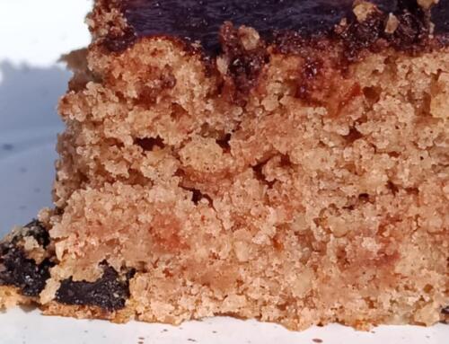 Aszalt szilvás csokis köles szelet ( glutén, tej, tojás, cukor, szójamentes, vegán )