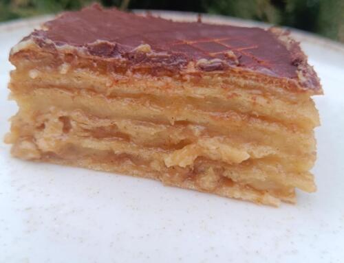 Mézes krémes ostyalapból ( glutén, tej, tojás, cukor, szójamentes, vegán )